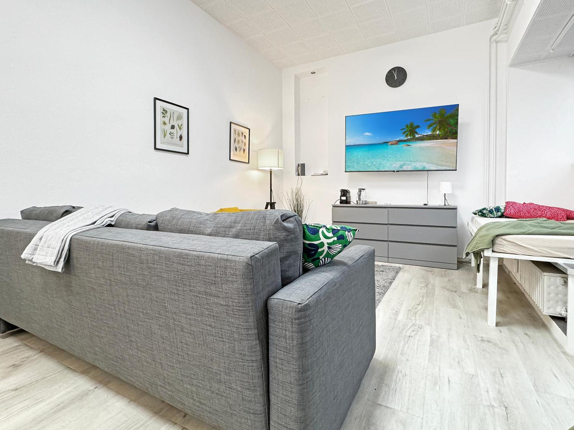 2 Zimmer Apartment Fuer 6 P, 15 Min Zum Flughafen Esslingen am Neckar Kültér fotó