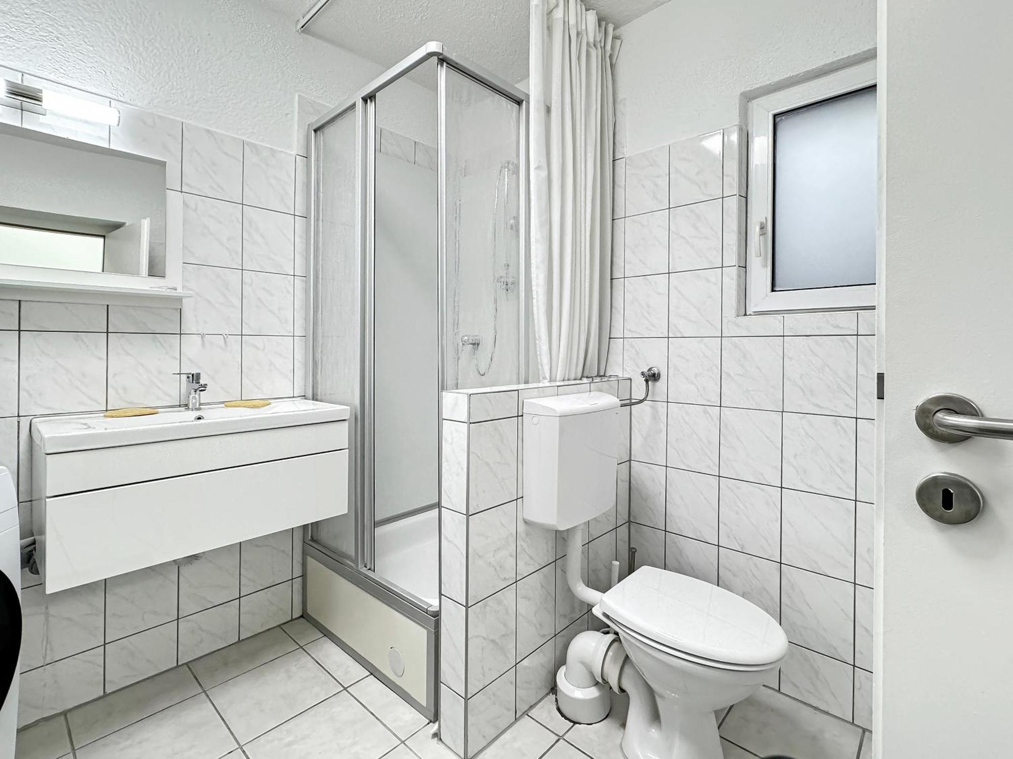 2 Zimmer Apartment Fuer 6 P, 15 Min Zum Flughafen Esslingen am Neckar Kültér fotó