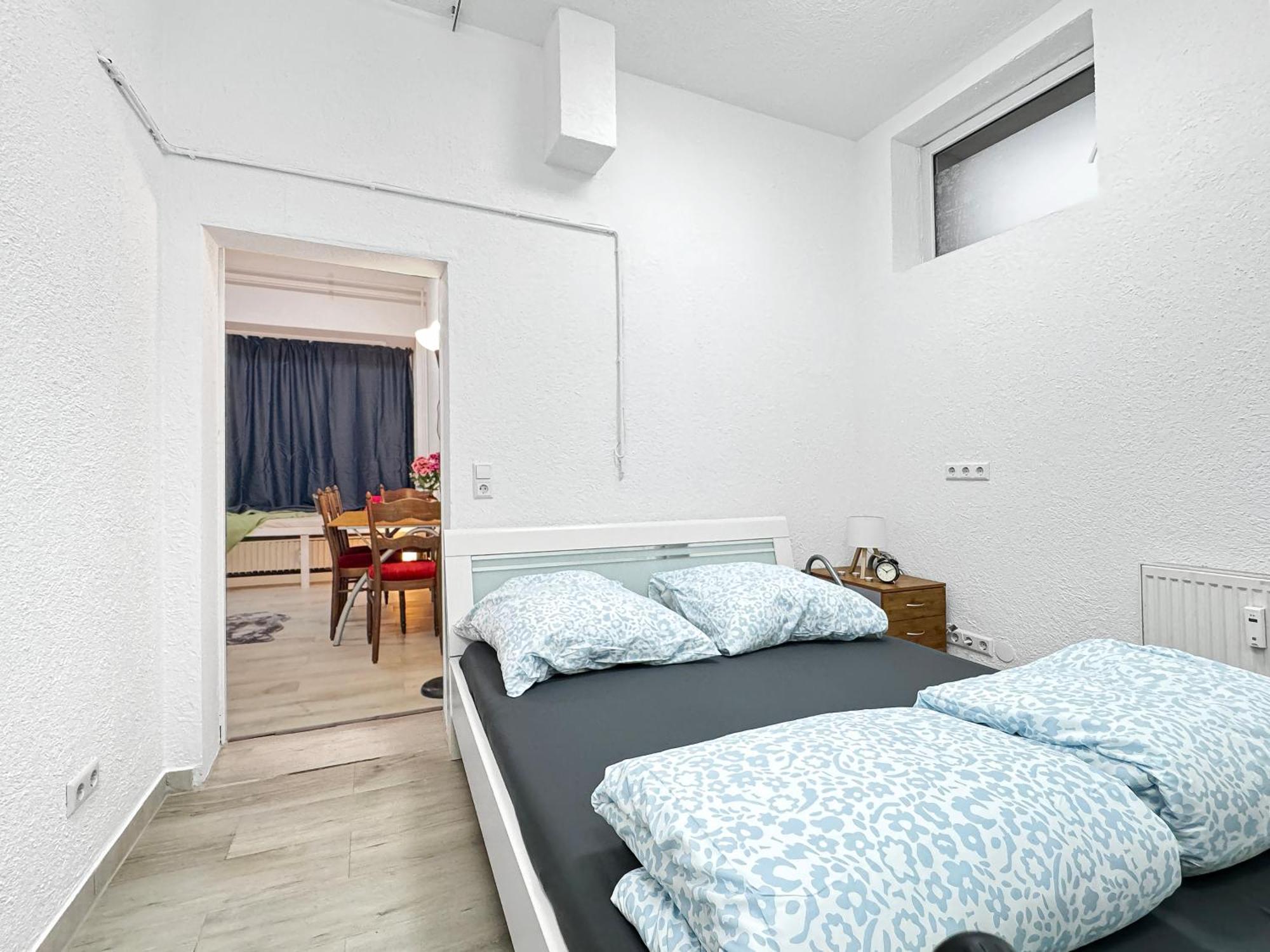 2 Zimmer Apartment Fuer 6 P, 15 Min Zum Flughafen Esslingen am Neckar Kültér fotó